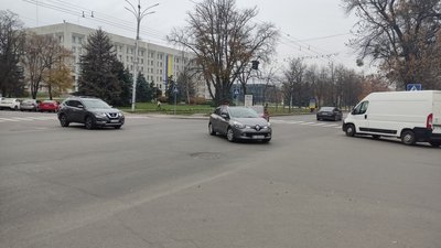 У Полтаві через вимкнення електроенергії не працюють світлофори: як реагують водії та пішоходи
