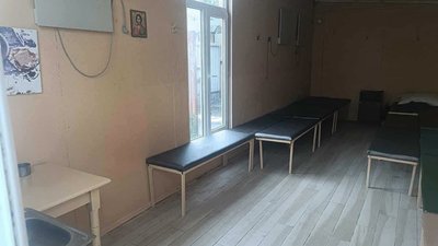 «У нас проживає 28 людей», — як зараз функціонує кімната обігріву в Рівному