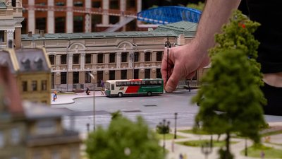 Рухається й світиться. З гайворонської вузькоколійки, що на Кіровоградщині, зробили макет для київського музею Рухається й світиться. З гайворонської вузькоколійки, що на Кіровоградщині, зробили макет для київського музею