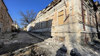 Будинок перуанських купців, Сербінова та будівля італійського віцеконсула: зруйновані РФ історичні пам'ятки Херсона Будинок перуанських купців, Сербінова та будівля італійського віцеконсула: зруйновані РФ історичні пам'ятки Херсона