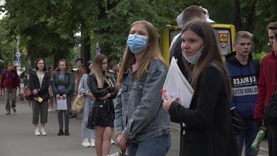 Трьох – дискваліфікували, близько півтори тисячі учнів не прийшли на ЗНО з української в області