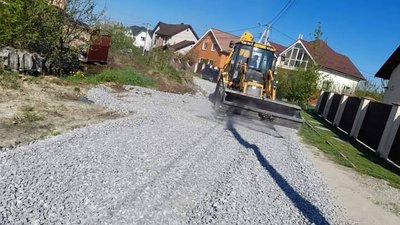 Жителі села на Житомирщині зібрали 40 тисяч гривень та самостійно відремонтували дорогу Жителі села на Житомирщині зібрали 40 тисяч гривень та самостійно відремонтували дорогу