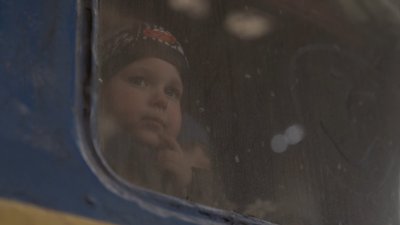 "Сказали, що їдемо у подорож". Із Запоріжжя на Львівщину евакуювали близько 130 дітей-сиріт