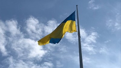 До Дня єднання у Луцьку розгорнули 200-метровий прапор України