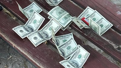У Миколаєві судитимуть поліцейського за допомогу уникнути ув’язнення У Миколаєві судитимуть поліцейського за допомогу уникнути ув’язнення