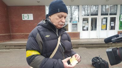 Сумчани разом із поліцією або бійцями тероборони патрулюють вулиці міста Сумчани разом із поліцією або бійцями тероборони патрулюють вулиці міста