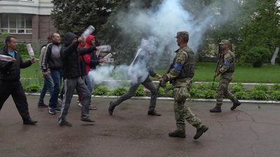 Захищали адмінбудівлі: як навчаються резервісти в Чернігові та Новгород-Сіверському Захищали адмінбудівлі: як навчаються резервісти в Чернігові та Новгород-Сіверському