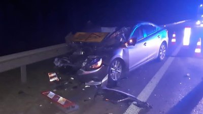 На Львівщині автомобіль врізався у припарковану на узбіччі ГАЗель: є травмовані