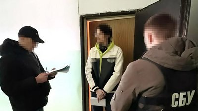 У Черкасах викрили чоловіка, який, за даними СБУ, виправдовував збройну агресію РФ