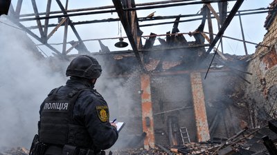 Дим, вибух, обстріл, пожежа