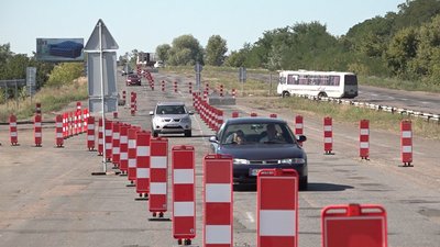 На в'їзді до Черкас розпочали ремонт дороги На в'їзді до Черкас розпочали ремонт дороги