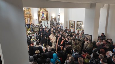 Львівщина прощається із курсантом, який загинув в авіакатастрофі на Харківщині