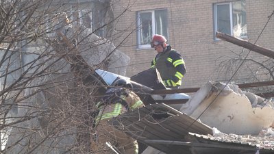 Рятувальники на завалах Рятувальники на завалах