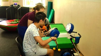 Для дітей із синдромом Дауна, аутистів, з ДЦП : як працює центр реабілітації у Вінниці Для дітей із синдромом Дауна, аутистів, з ДЦП : як працює центр реабілітації у Вінниці
