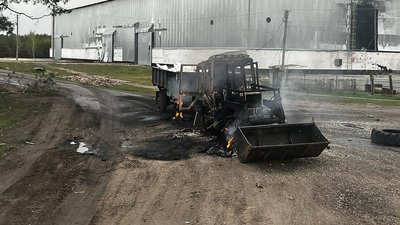Російські військові обстріляли село на Харківщині з "Градів": поранені троє людей Російські військові обстріляли село на Харківщині з "Градів": поранені троє людей