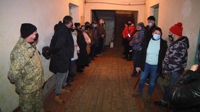Мешканці двох гуртожитків у селищі на Житомирщині платять за електрику за комерційним тарифом