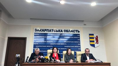 Відзавтра на Закарпатті зачиняють школи, виші і дитсадки на три тижні