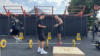 В Ужгороді провели спортивні змагання "WarWar CrossFit", присвячені пам'яті Анатолія Тегзи