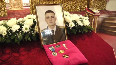 У Житомирі попрощалися з полковником Олександром Махачеком та лейтенантом Ігорем Волинцем У Житомирі попрощалися з полковником Олександром Махачеком та лейтенантом Ігорем Волинцем