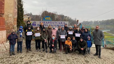 Зберегти дитячу залізницю закликали діти в Ужгороді