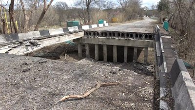 На Житомирщині на території Народицької громади триває розмінування та знищення боєприпасів На Житомирщині на території Народицької громади триває розмінування та знищення боєприпасів