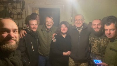 Реаблітологи їздять на передову лікувати військових Реаблітологи їздять на передову лікувати військових
