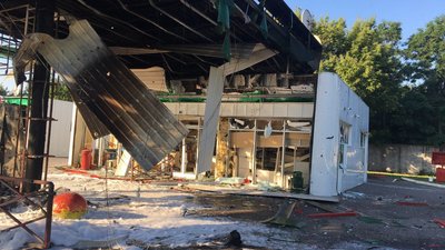 Окупанти РФ вдарили по Чугуєву на Харківщині: пошкоджені будинки Окупанти РФ вдарили по Чугуєву на Харківщині: пошкоджені будинки