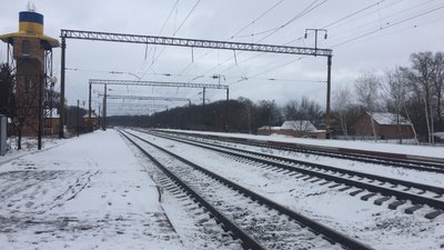 На залізничній станції Вінниччини люди залишилися без переходу через колії