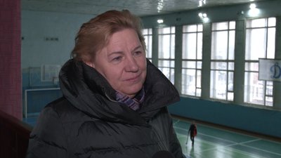 "Українські дівчата будуть боротися до кінця". Сумські спортсменки про "бронзу" на чемпіонаті Європи з індорхокею "Українські дівчата будуть боротися до кінця". Сумські спортсменки про "бронзу" на чемпіонаті Європи з індорхокею
