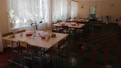 Як живуть евакуйовані пенсіонери з Донецької та Луганської областей у кропивницькому пансіонаті Як живуть евакуйовані пенсіонери з Донецької та Луганської областей у кропивницькому пансіонаті