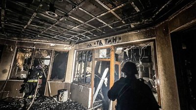 Майже повністю вигоріла адмінбудівля: РФ атакувала харчове підприємство на Одещині Майже повністю вигоріла адмінбудівля: РФ атакувала харчове підприємство на Одещині
