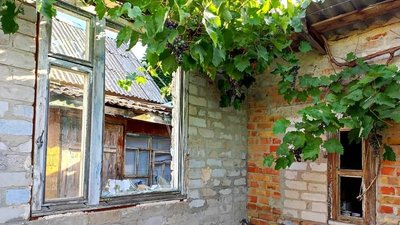 Російські війська обстріляли три райони Запорізької області: поліція документує наслідки Російські війська обстріляли три райони Запорізької області: поліція документує наслідки
