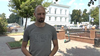 Прокат електросамокатів у Полтаві: чи є у місті інфраструктура для цього і кому можна їздити Прокат електросамокатів у Полтаві: чи є у місті інфраструктура для цього і кому можна їздити