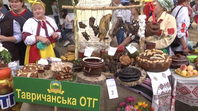 Борщ сухий, з рибою або вишнями. На Херсонщині відбувся фестиваль "Таврія борщ"
