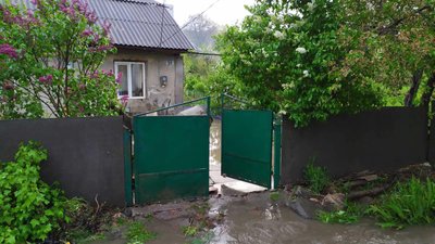 На Вінниччині злива затопила будинки, рятувальники відкачали 80 кубомертрів води