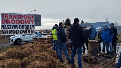 "Ми дбаємо про місцевий ринок". Яка ситуація на заблокованому ПП "Шегині-Медика" "Ми дбаємо про місцевий ринок". Яка ситуація на заблокованому ПП "Шегині-Медика"