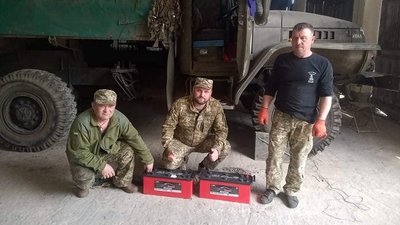 Тернопільська волонтерка передала військовослужбовцям допомогу