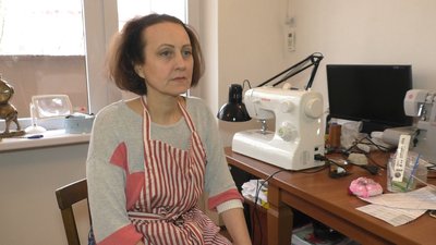 Вчителька-логопед із Запоріжжя продовжує консультувати, разом з тим — шиє для військових Вчителька-логопед із Запоріжжя продовжує консультувати, разом з тим — шиє для військових