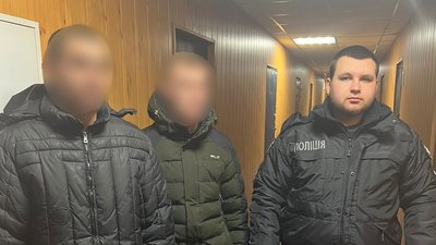У Харкові побили та зґвалтували жінку на території підприємства: затримали двох чоловіків