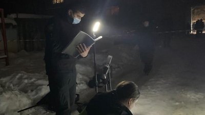 На Львівщині біля багатоповерхівки стався вибух: двоє людей загинули На Львівщині біля багатоповерхівки стався вибух: двоє людей загинули