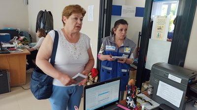 На Житомирщині діють мобільні бригади, котрі допомагають постраждалим від воєнних дій РФ На Житомирщині діють мобільні бригади, котрі допомагають постраждалим від воєнних дій РФ
