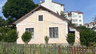Ціна зросла майже у сто разів. У місті на Буковині на аукціоні продали приміщення Ціна зросла майже у сто разів. У місті на Буковині на аукціоні продали приміщення