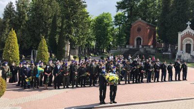 У Львові вшанували пам'ять Героїв України У Львові вшанували пам'ять Героїв України