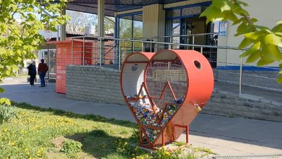 В Умані збирають пластикові кришечки В Умані збирають пластикові кришечки