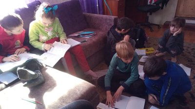 Вчителька з Липців на Харківщині три місяці викладала дітям в окупації Вчителька з Липців на Харківщині три місяці викладала дітям в окупації