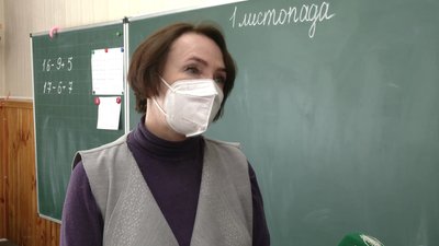 Єдина в місті: як працює чернігівська школа №4, де вакциновані 100% вчителів