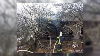 На Чернігівщині під час пожежі, яка виникла через необережність під час куріння, загинув чоловік