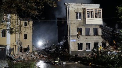 Ракетний удар РФ по Харкову 17 серпня: фото з місця події Ракетний удар РФ по Харкову 17 серпня: фото з місця події