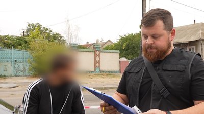 Видавали себе за волонтерів: на Одещині групу підозрюють у шахрайстві з продажем авто для ЗСУ Видавали себе за волонтерів: на Одещині групу підозрюють у шахрайстві з продажем авто для ЗСУ