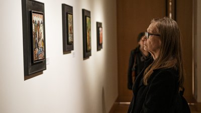 Виставку Джанет Собель і Лесі Хоменко в Нью-Йорку відкрили під джем Дарʼї Коломієць Виставку Джанет Собель і Лесі Хоменко в Нью-Йорку відкрили під джем Дарʼї Коломієць